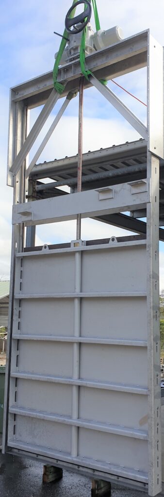 Loganholme WWTP inlet 2000x2400 grade 316 stainless steel penstock ...